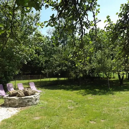 Maison De Caractere, Jardin Clos, Animaux Acceptes, Proche Volcans - Fr-1-742-576 * Polminhac