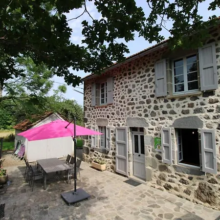 Maison De Caractere, Jardin Clos, Animaux Acceptes, Proche Volcans - Fr-1-742-576 Holiday home *
