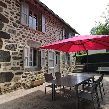 Maison De Caractere, Jardin Clos, Animaux Acceptes, Proche Volcans - Fr-1-742-576 Holiday home *
